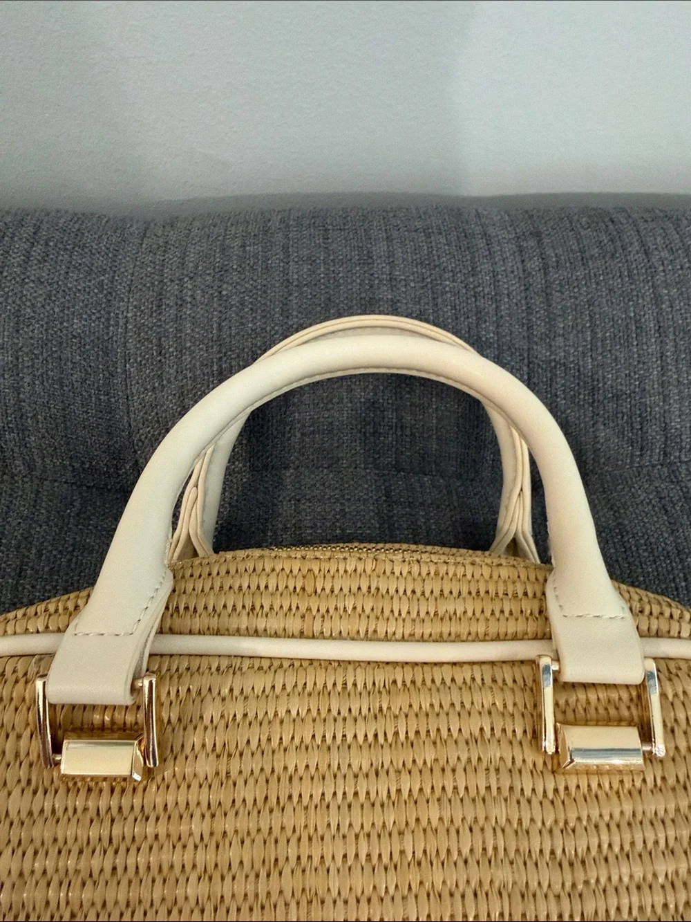 ~ Shiraleah ~ EUC ~ Ravello Cross-Body Bag in Natural